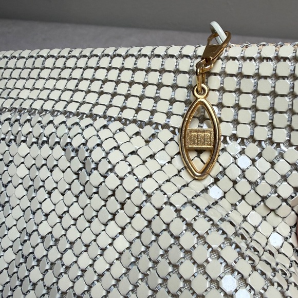 Vintage 1970s Whiting And Davis International Ivory Mesh Shoulder Bag - Picture 4 of 13